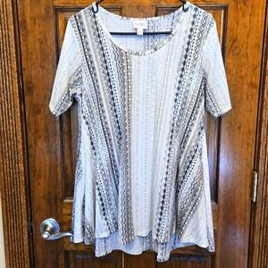 Lularoe Aztec Stripe Perfect T EUC XS